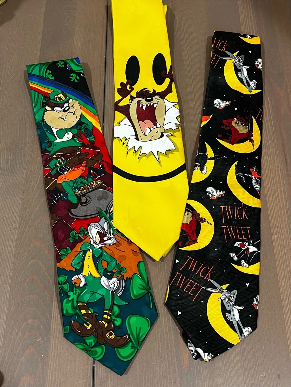3 Vintage Looney Tunes Ties Tazmanian Devil Halloween St Patrick's Smiley Face